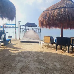hotel-machos-mahahual.quintano-roohotels.com/